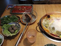 -洱火云南酸菜牛肉火锅(石景山当代商城店)