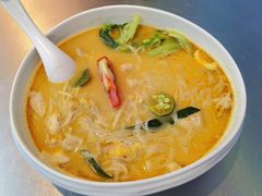 泰式酸辣鸡肉粉-尚轩·海南鸡饭