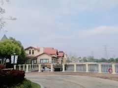 -蓝精灵乐园·世茂精灵之城主题乐园