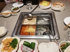 -海底捞火锅(旭辉MALL店)