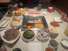 -海底捞火锅鲜切牛肉主题店(长寿路店)
