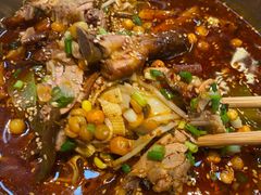 -爆炸头阿姨小四川正宗川味小吃(无任何分店)