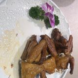 这家店的菜品真的很有特色，尤其是老坛剁椒千岛湖鱼头