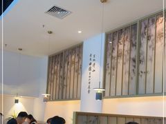 -蜜桃餐厅·伴山(绿宝广场店)