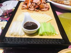 酥不腻烤鸭-老妈菜馆(建设街店)