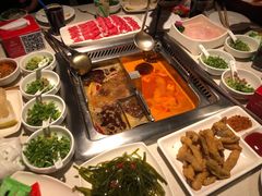 -海底捞火锅鲜切牛肉主题店(长寿路店)