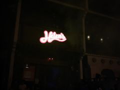 门面-Helens海伦司(武汉卓刀泉店)