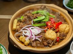 -蔡婶牛腩牛杂煲(长安万科店)