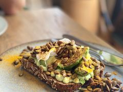 牛油果吐司-BOR Eatery(安福路店)