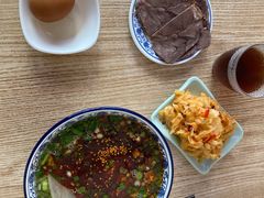 -伊穆祥牛肉面总店·清真