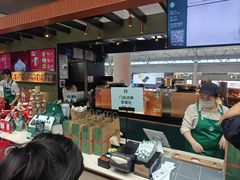 -星巴克(上海虹桥站2A检票口)