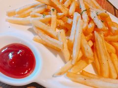 -玛格萝妮(汇智国际商业中心店)
