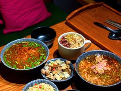 -八月美食小馆(银泰城总店)