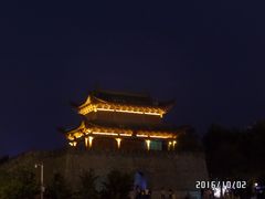 -巴陵广场
