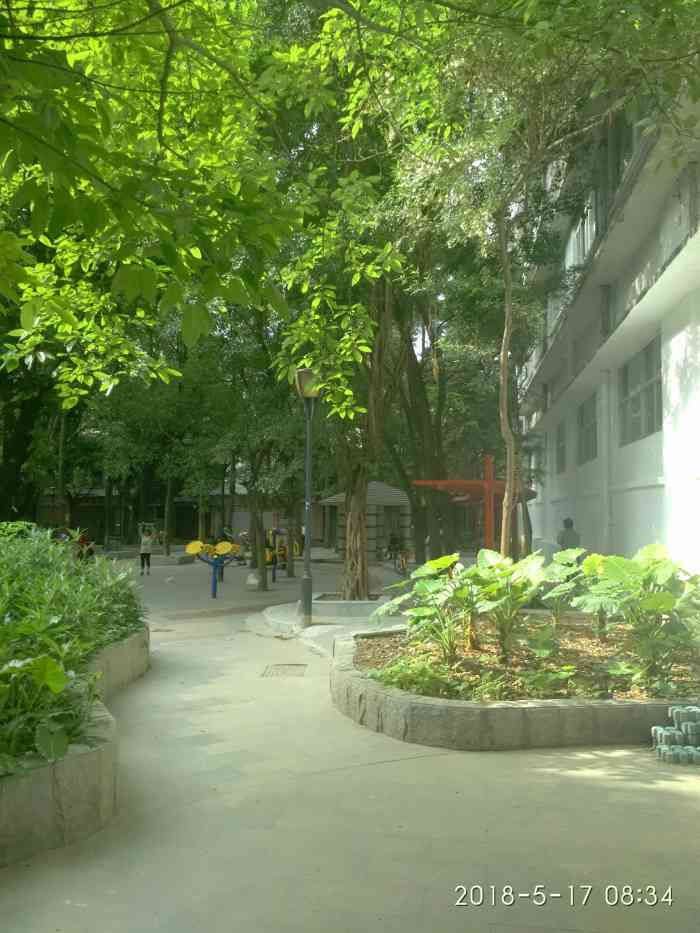 濠畔小区-"在濠畔街,有一座低调的清真寺,你有留意到.