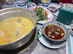 -禄婶鸡煲·打边炉