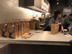 -瑞幸咖啡(1+1大厦店)