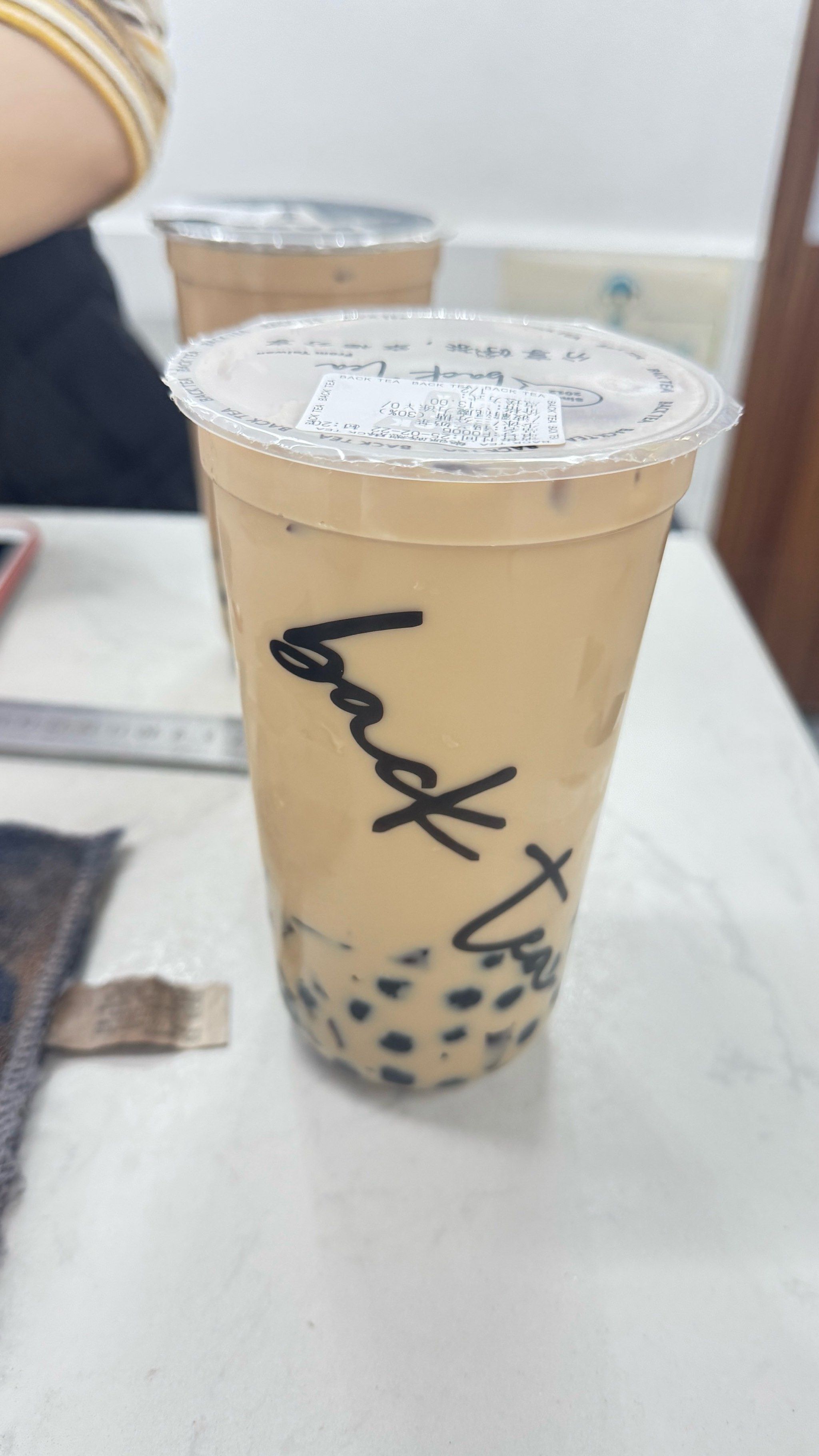 台湾的奶茶店老板做的奶茶实在一点好喝,令