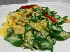 秋葵炒鸡蛋-巴依老爷新疆美食(常营店)