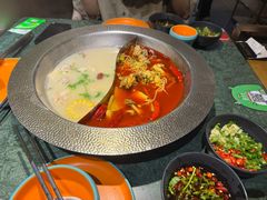-麻田会 ·鲜活现烹·牛蛙火锅(珠江新城维家思广场店)