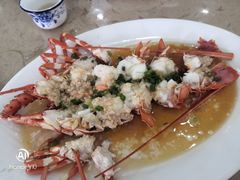 清蒸开边龙虾-双月饭店·20年老字号(新村店)