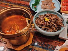 -慢丽江·云南野生菌土鸡锅(付家庄店)