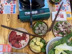 -黔二妞地摊火锅(龙华清湖店)