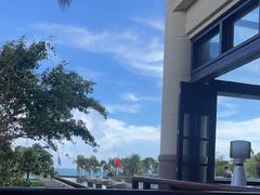 -亚龙湾喜来登·美景台大堂吧