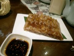 -东口码头·烧鸽子·鱼头泡饼·地方菜(金鹰悦城店)