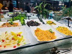-飨食汇全日制餐厅·昆山皇冠假日酒店(九方店)