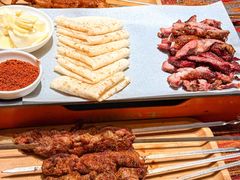 -小河公主秘制烤羊腿(小绿谷店)