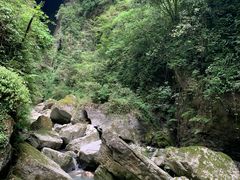 -龙水峡地缝景区