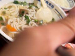 -鑫花溪牛肉米粉(东环大润发店)