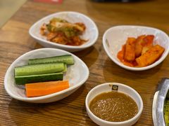 -喇喇排骨火锅·传统韩式脊骨汤(望京西园总店)