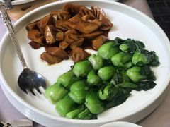 油焖笋青菜-上海老站(徐家汇店)