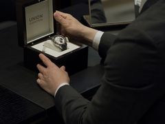 -亨得利钟表商店