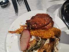 -领鲜活海鲜榴莲自助火锅(东门店)