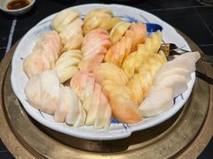 -山川小町·极番烧肉(新地假日广场店)