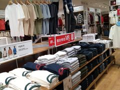 -优衣库(广州番禺万达广场店)