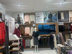 -优衣库(上海金桥国际商业广场店)