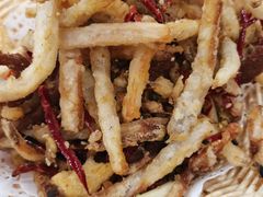 -江城燕子大排档(江汉路步行街店)