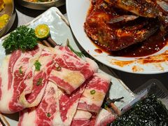 -草家酱蟹炭火烤肉店(珲春南路一店)