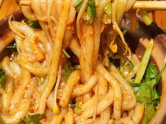-有红鸡毛店·砂锅菜(抚琴夜市店)