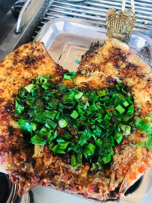 西门正宗烧烤小吃烤鱼图片 - 第1张