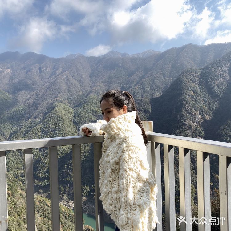 来山里呼吸一下新鲜空气