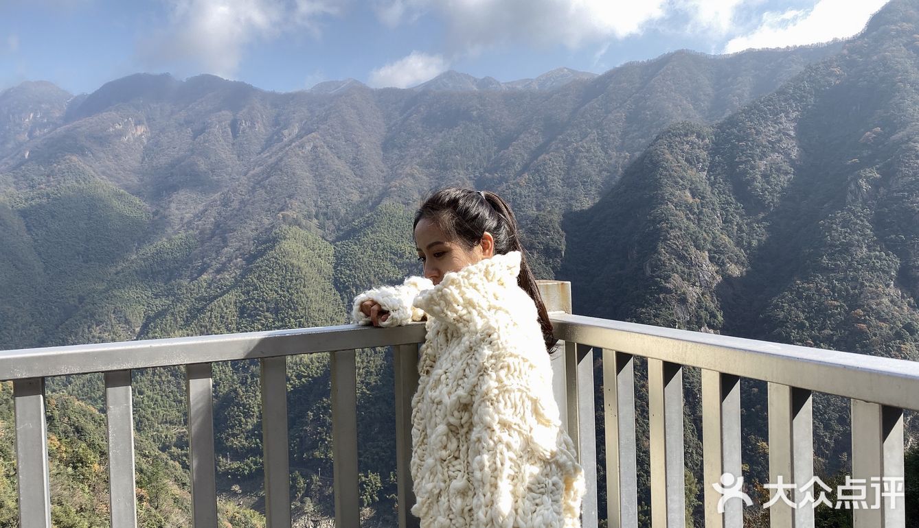 来山里呼吸一下新鲜空气