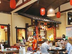 -富正毅三下锅·湘西韵味(天门山索道店)