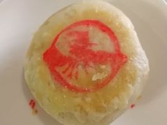 小龙虾鲜肉月饼-盒马X会员店(王府井奥莱UP TOWN店)