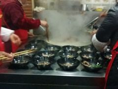 -镇南锅盖面馆(解放路店)