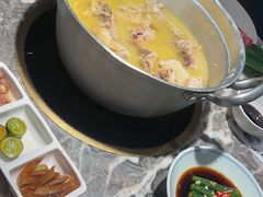-禄婶鸡煲·打边炉